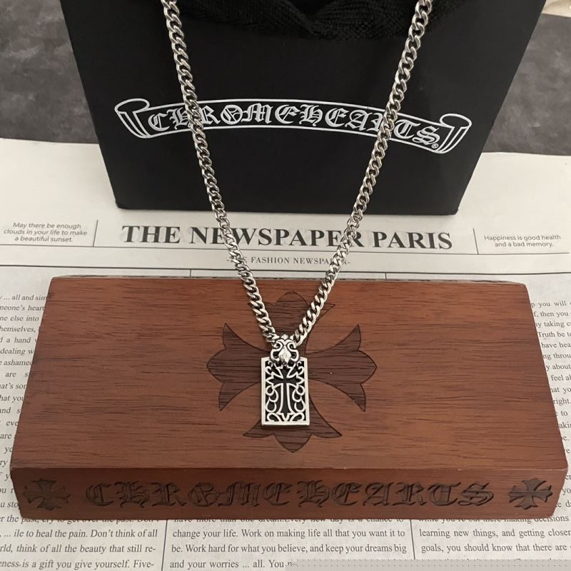 Ch**me He**ts necklaces